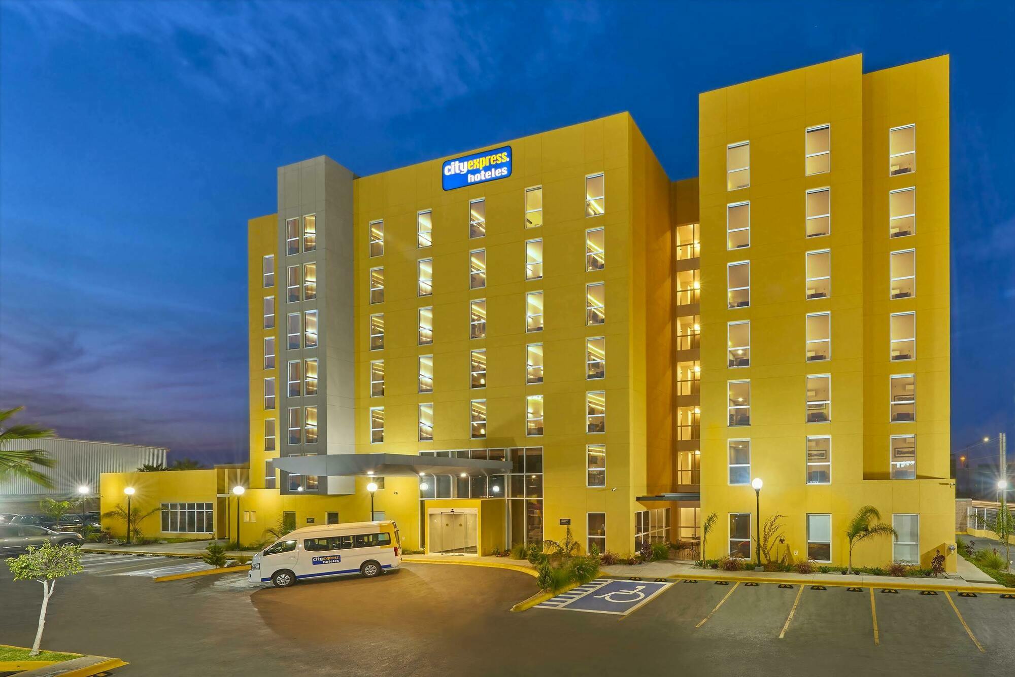 City Express Plus By Marriott Tijuana Exterior foto